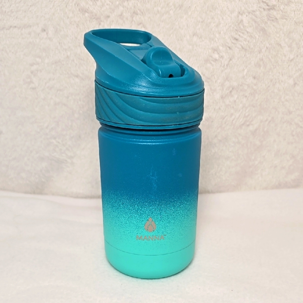 Manna Blue Gradient Water Bottle 12oz